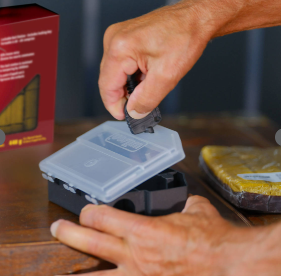Wilson® MOUSE OUT™ Station d'appât réutilisable pour souris avec Warfarin